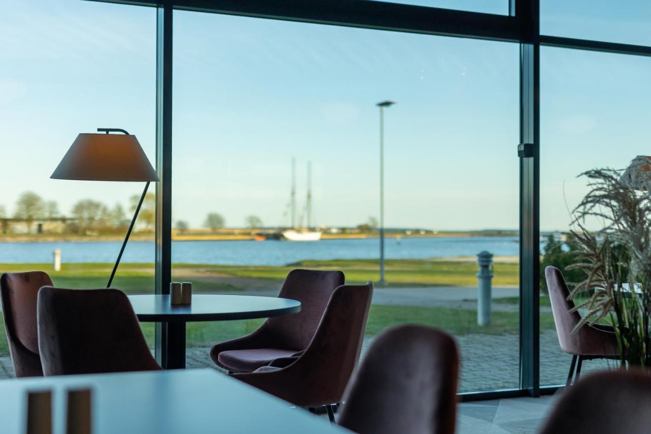 Meri Seaside Hotel & Spa Куресааре Екстериор снимка