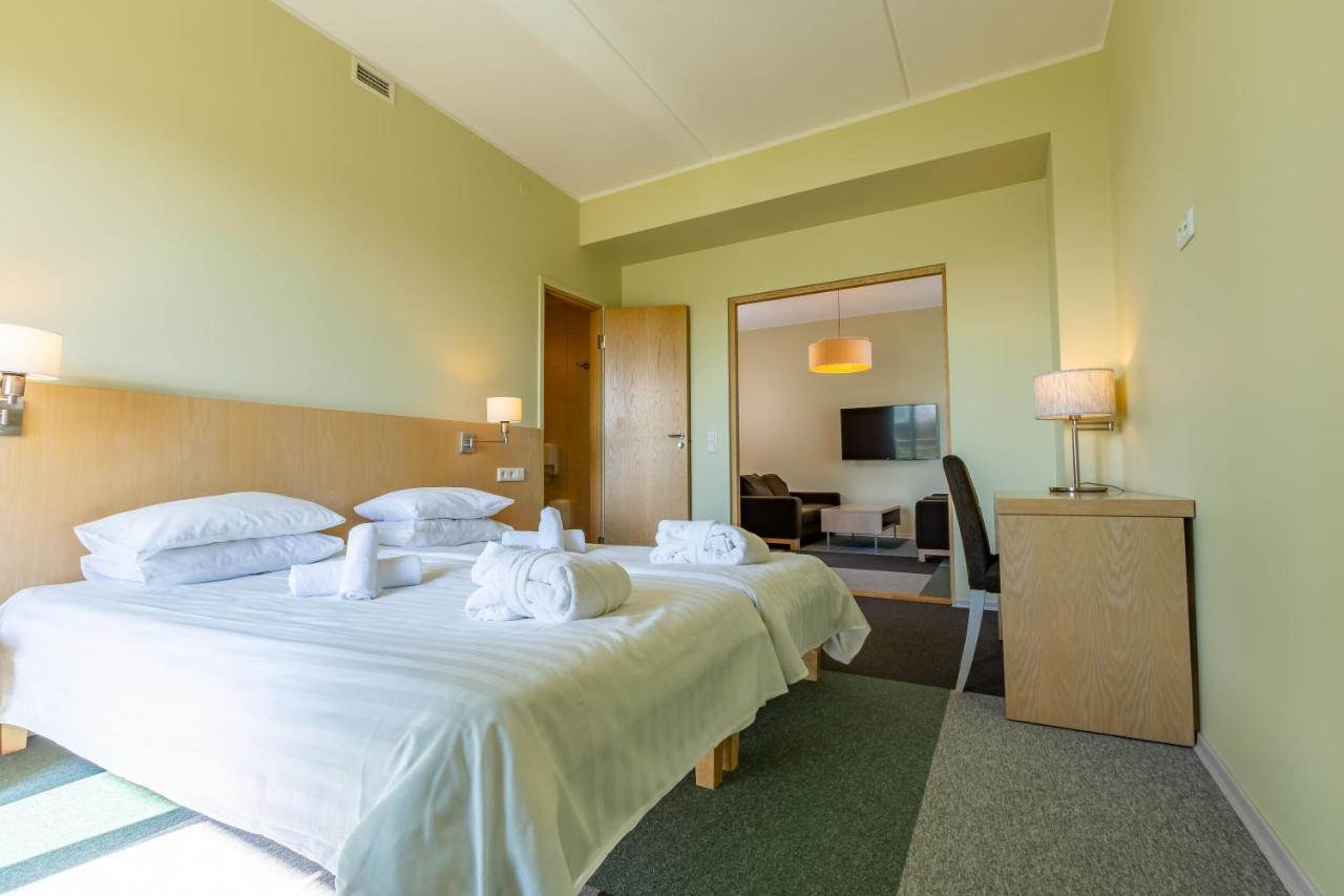 Meri Seaside Hotel & Spa Куресааре Екстериор снимка