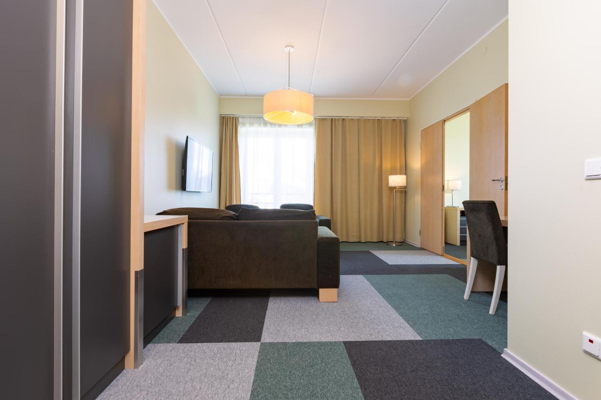 Meri Seaside Hotel & Spa Куресааре Стая снимка