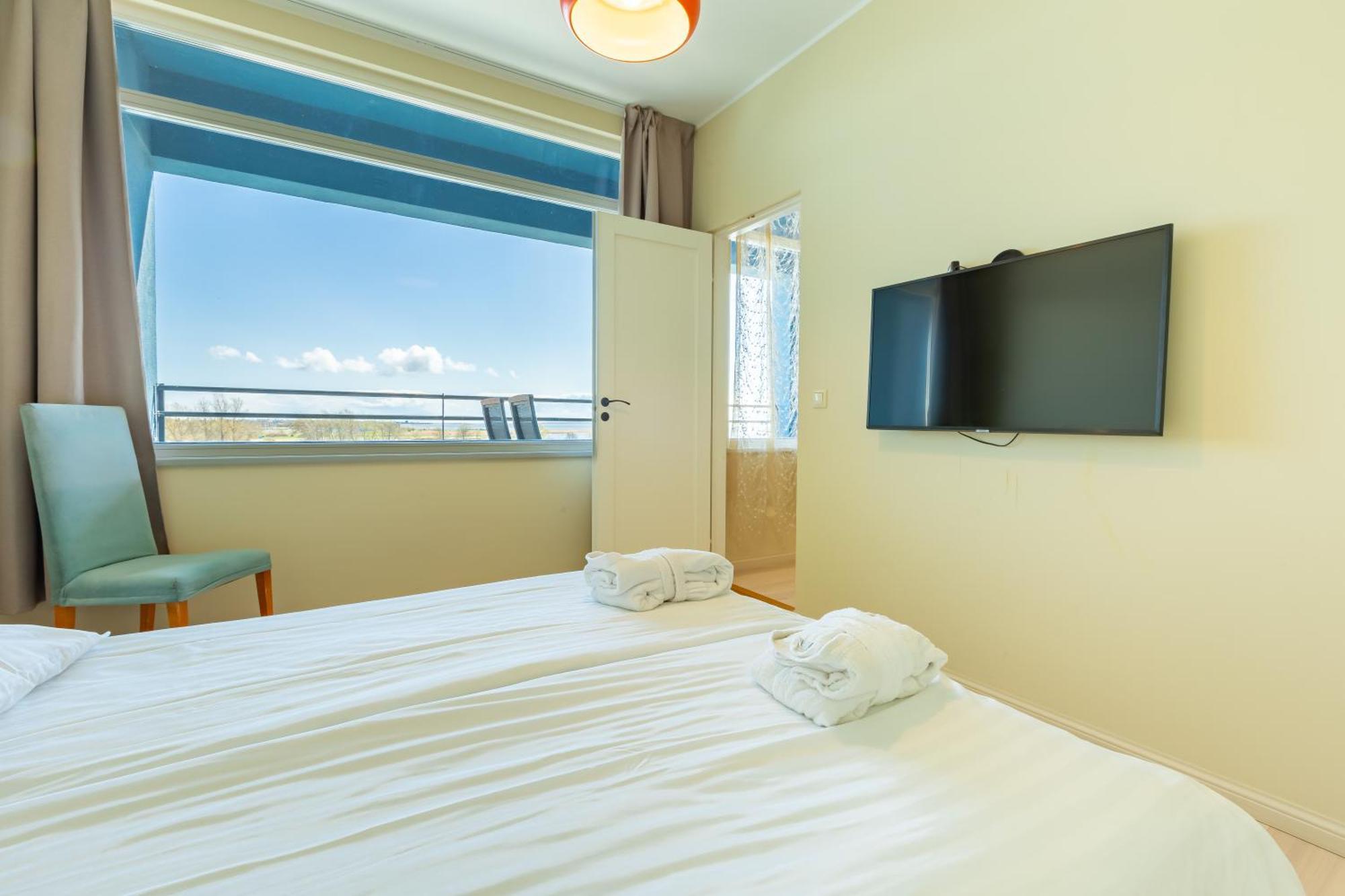 Meri Seaside Hotel & Spa Куресааре Стая снимка