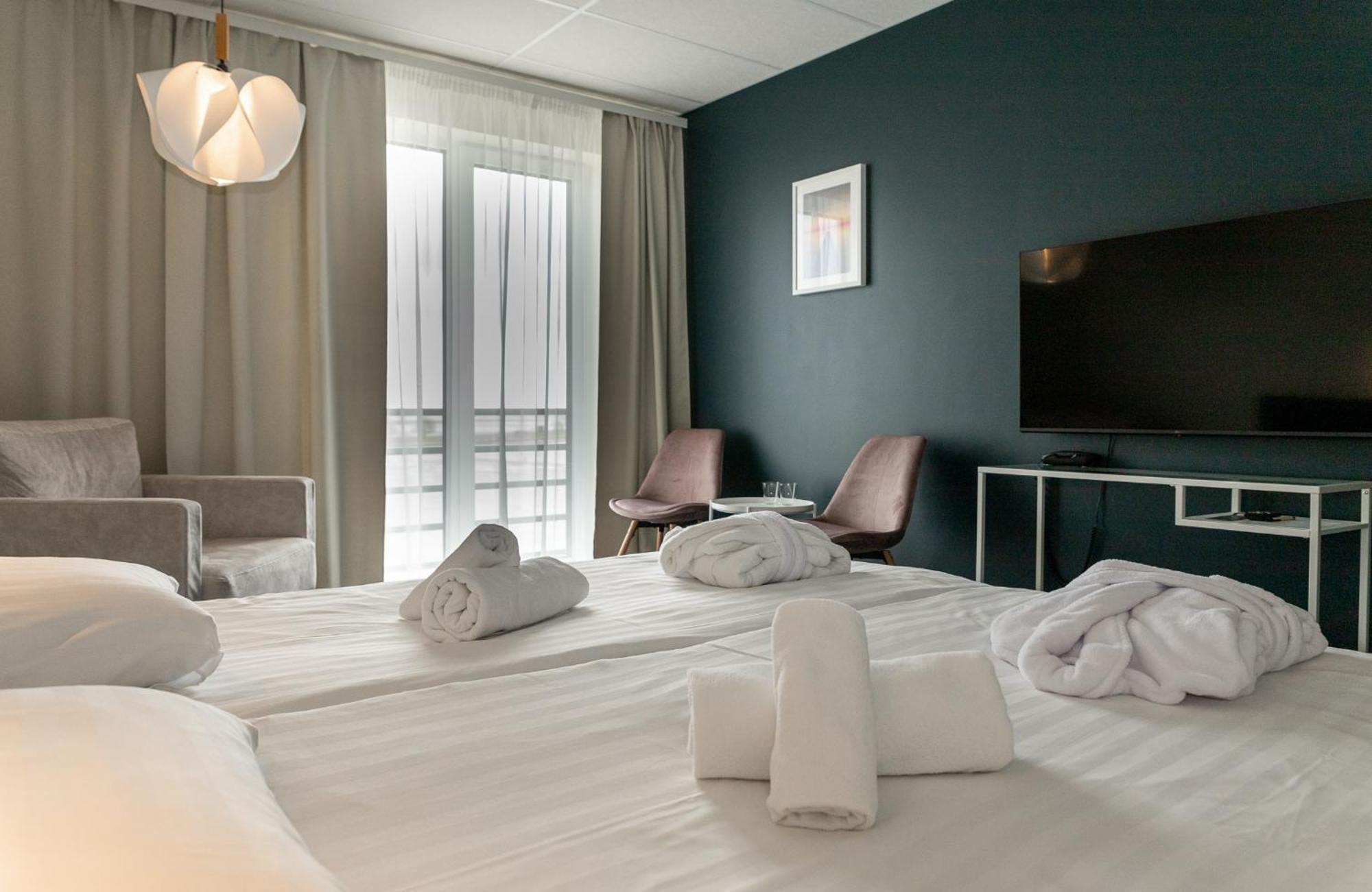 Meri Seaside Hotel & Spa Куресааре Екстериор снимка
