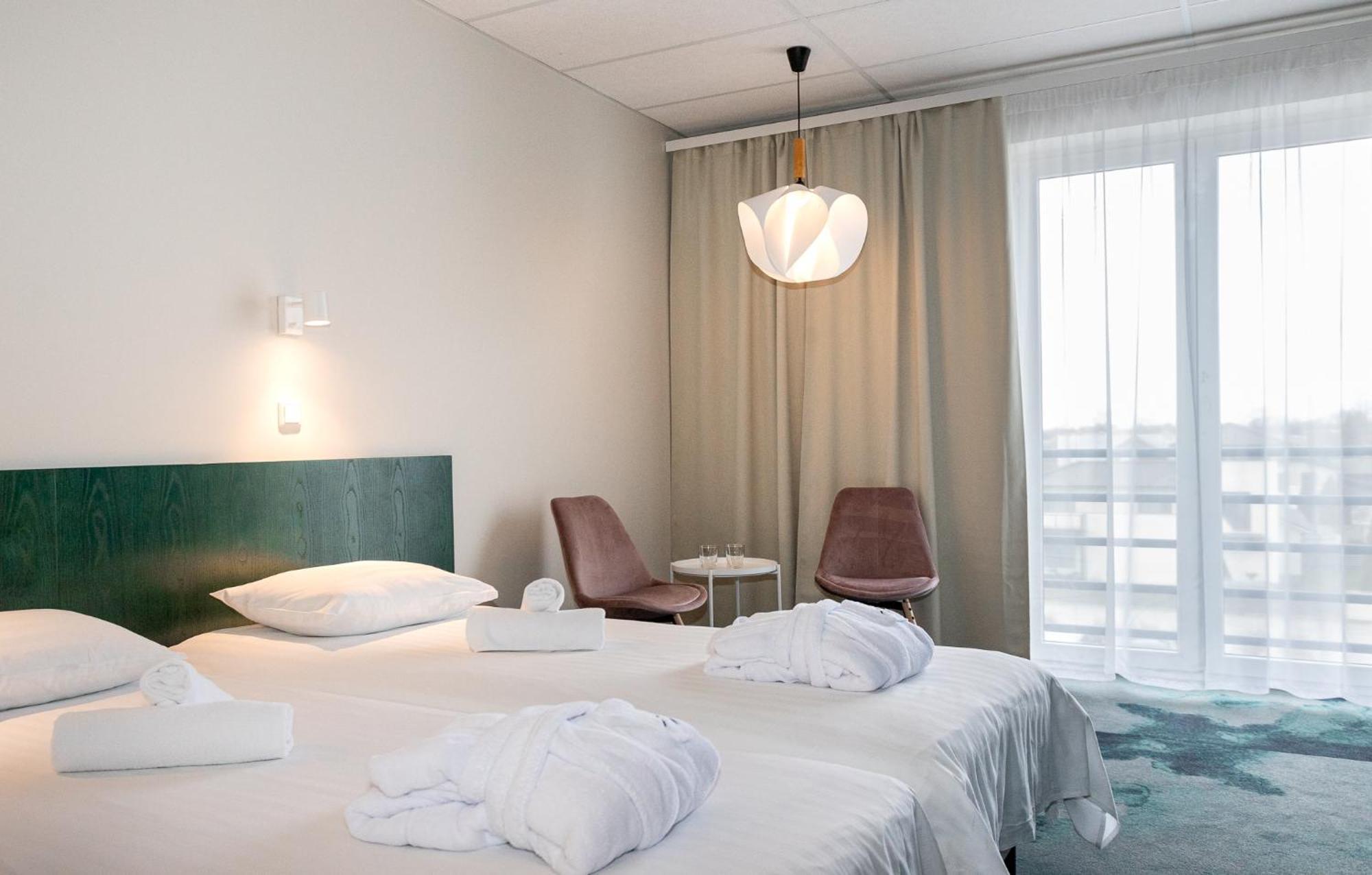 Meri Seaside Hotel & Spa Куресааре Екстериор снимка