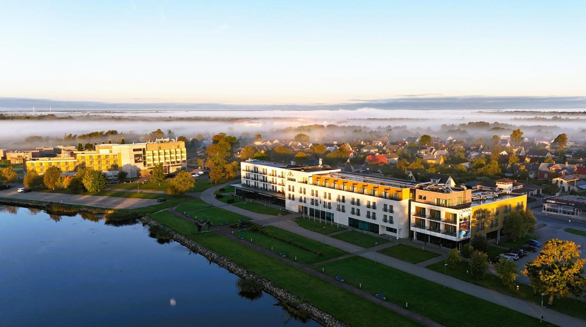 Meri Seaside Hotel & Spa Куресааре Екстериор снимка